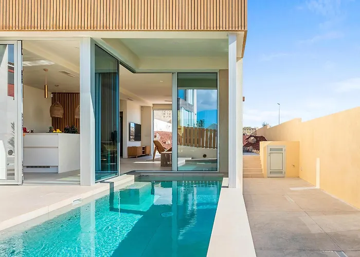 Linos - Plunge Pool And Natural Beauty